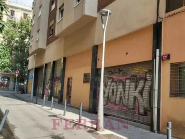 Local Comercial en alquiler en Barcelonès, Catalunya