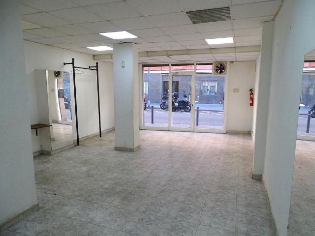 Local Comercial en alquiler en Nou Barris, Barcelonès