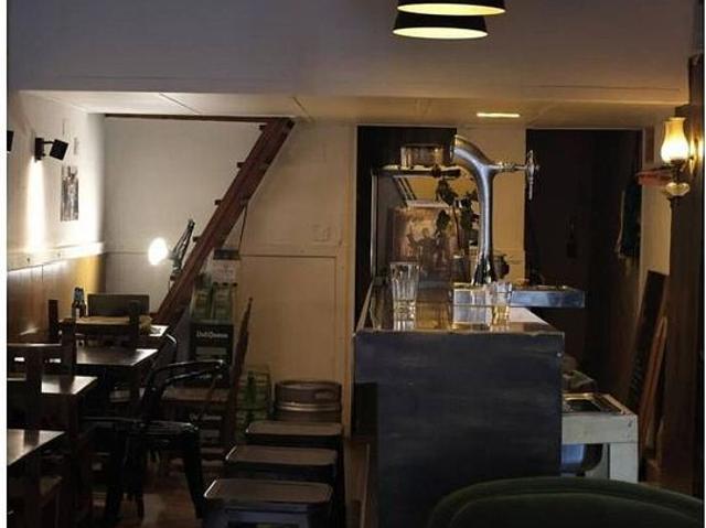 Local Comercial en alquiler en Barcelonès, Catalunya