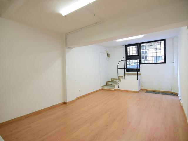 Local Comercial en alquiler en Barcelonès, Catalunya