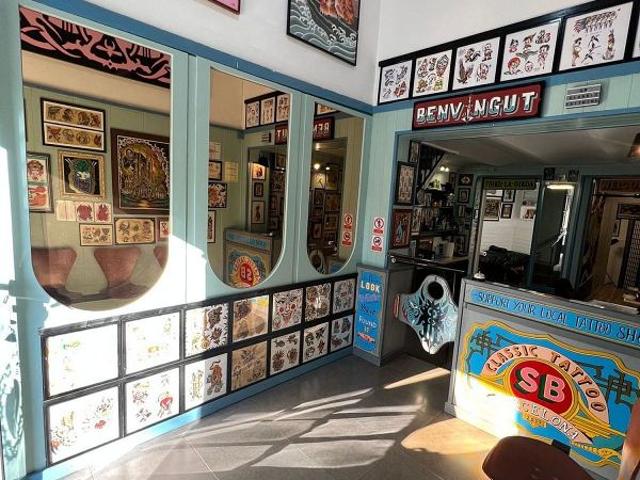 Local Comercial en alquiler en Barcelonès, Catalunya