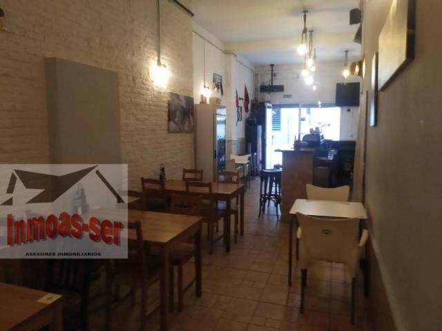 Local Comercial en alquiler en Barcelona, el Camp de l'Arpa del Clot