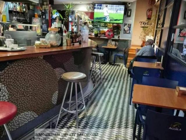 Local Comercial en alquiler en Barcelona, el Camp de l'Arpa del Clot