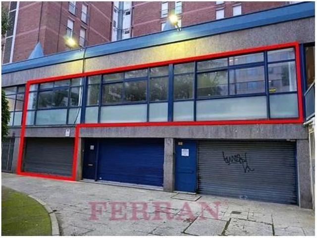 Local Comercial en alquiler en Barcelonès, Catalunya