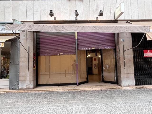 Local Comercial en alquiler en Barcelona, les Corts