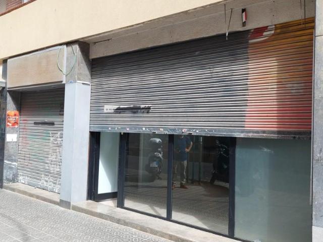Local Comercial en alquiler en Barcelona, les Corts