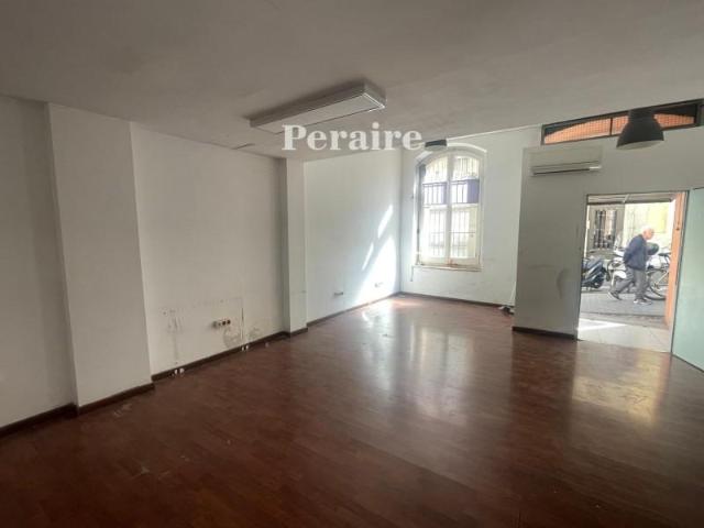 Local Comercial en alquiler en Barcelona, el Poble-sec