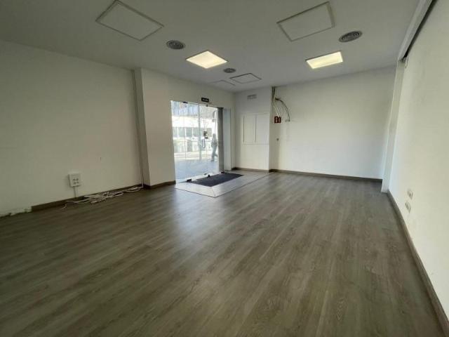 Local Comercial en alquiler en Barcelonès, Catalunya