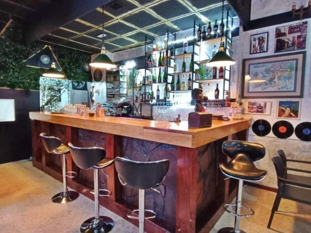 Local Comercial en alquiler en Benidorm, Cales i Talaies
