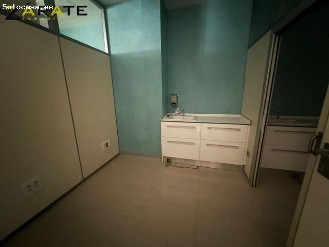 Local Comercial en alquiler en Abando, Bilbao