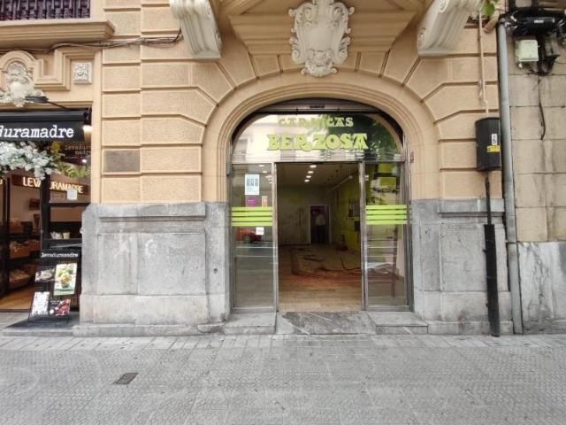 Local Comercial en alquiler en Bilbao, Abando