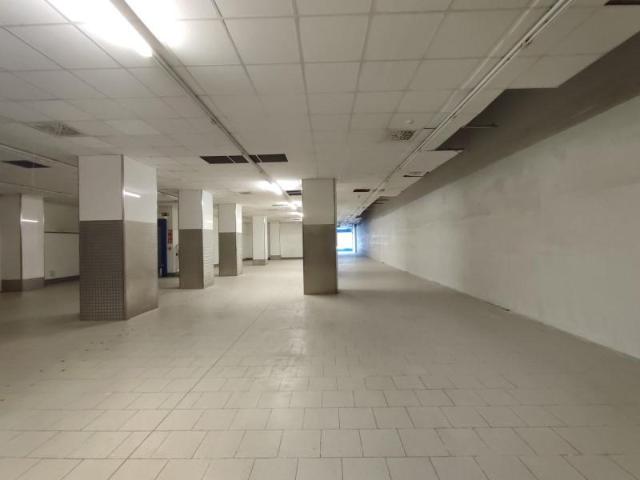 Local Comercial en alquiler en Deusto, Bilbao