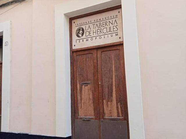 Local Comercial en alquiler en Cádiz, Santa María