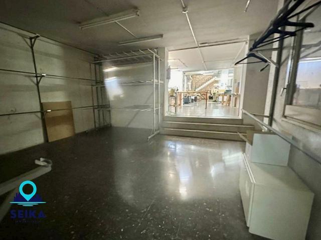 Local Comercial en alquiler en Guinardera, Barcelonès
