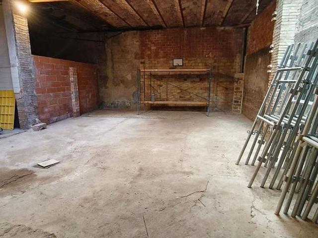 Local Comercial en alquiler en Bages, Catalunya
