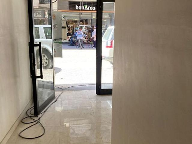 Local Comercial en alquiler en Bages, Catalunya