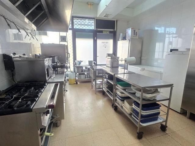 Local Comercial en alquiler en Districte 5, Barcelonès