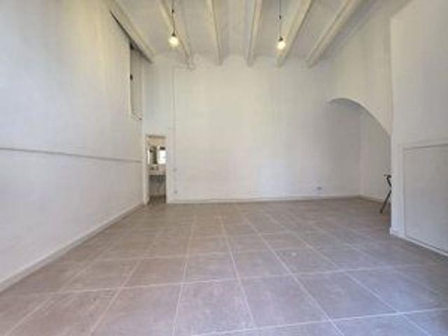 Local Comercial en alquiler en Nou Barris, Barcelonès