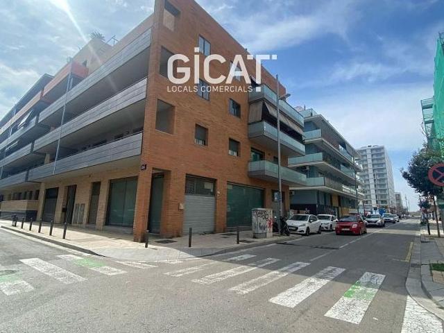 Local Comercial en alquiler en Districte 5, Barcelonès