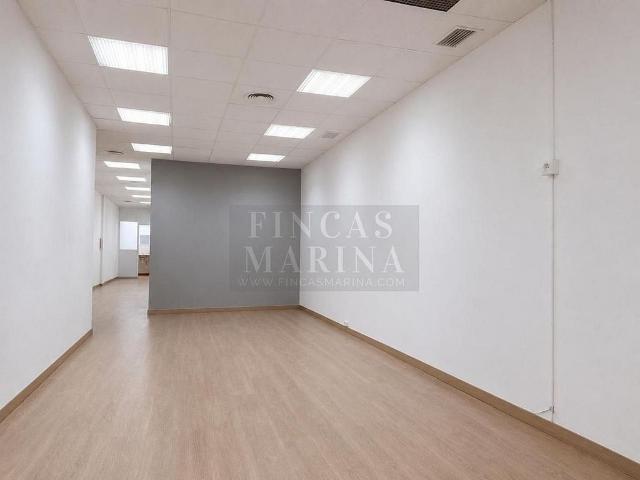 Local Comercial en alquiler en Ausiàs Marc, Baix Llobregat