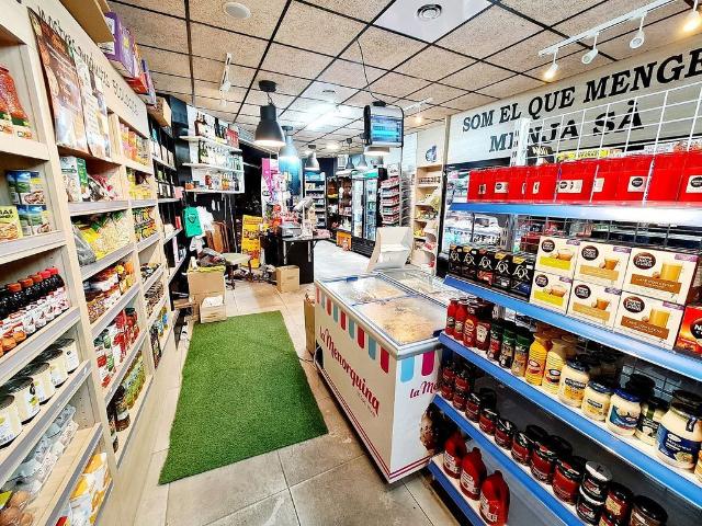 Local Comercial en alquiler en Cornellà De Llobregat, la Gavarra