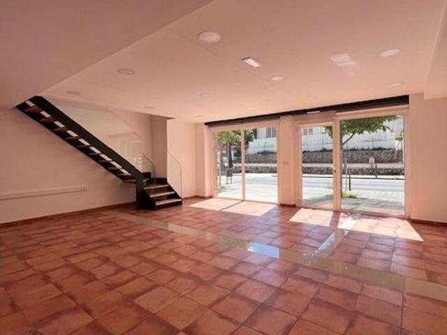 Local Comercial en alquiler en Figueres