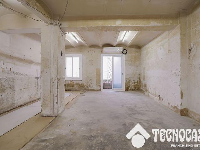 Local Comercial en alquiler en Centre, l'Hospitalet de Llobregat