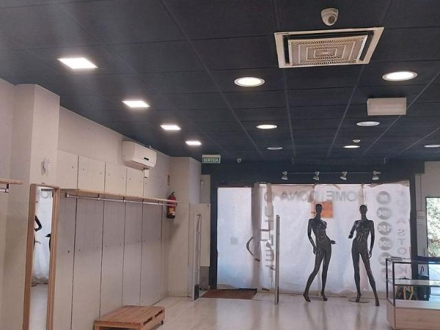 Local Comercial en alquiler en Nucli Antic, Baix Llobregat