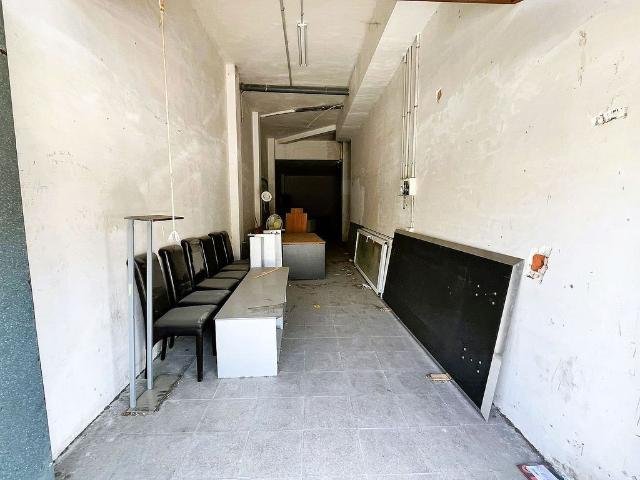 Local Comercial en alquiler en Cornellà De Llobregat, el Pedró