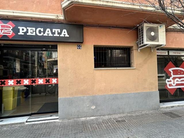 Local Comercial en alquiler en Cornellà De Llobregat, Riera