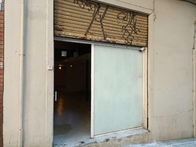 Local Comercial en alquiler en Barcelona, la Font de la Guatlla