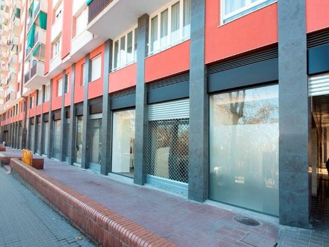 Local Comercial en alquiler en Barcelona, la Sagrera