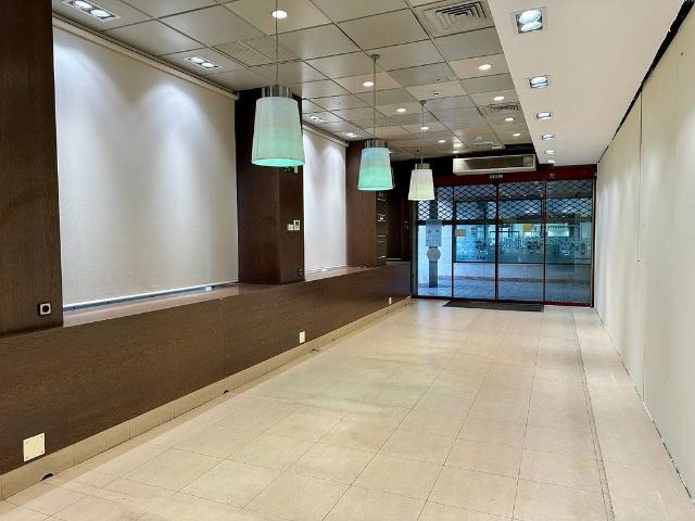 Local Comercial en alquiler en Barcelona, la Sagrera