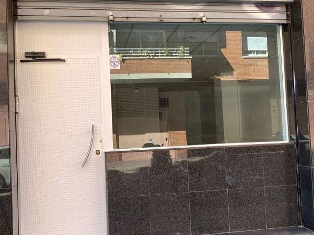 Local Comercial en alquiler en Nou Barris, Barcelonès