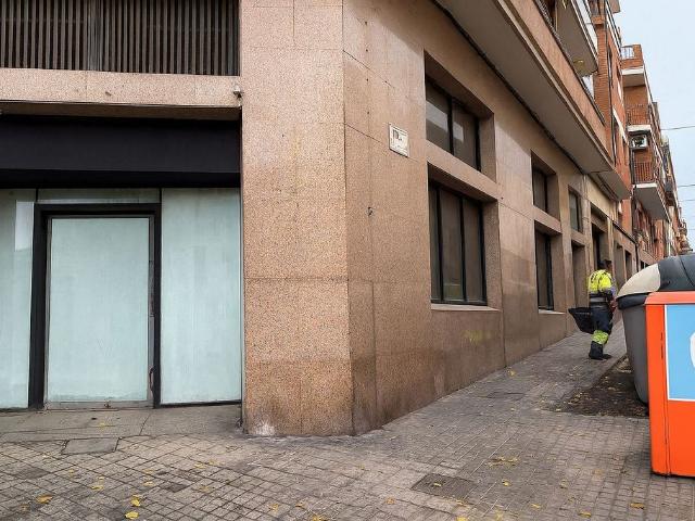 Local Comercial en alquiler en Santa Rosa, Barcelonès