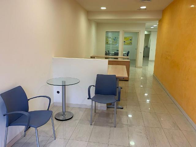 Local Comercial en alquiler en el Centre, Esplugues De Llobregat