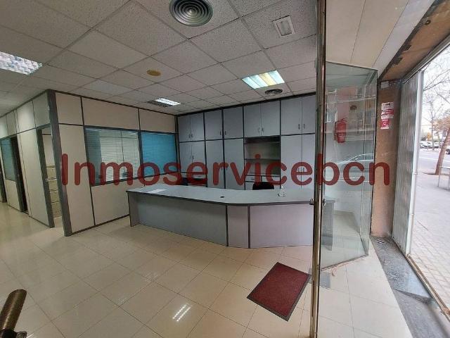 Local Comercial en alquiler en Barcelona, Navas