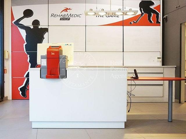 Local Comercial en alquiler en Barcelona, la Sagrera