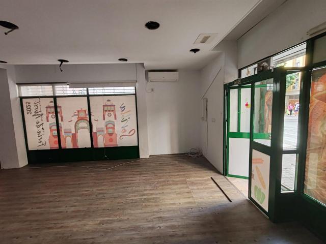 Casa en alquiler en Los Remedios, Sevilla