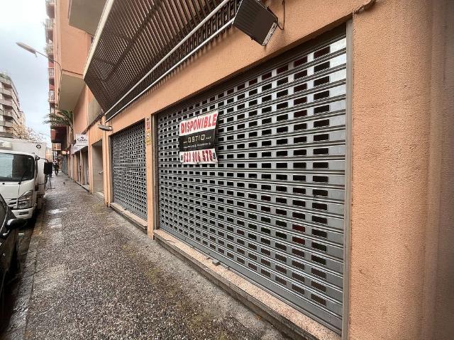 Local Comercial en alquiler en Eixample, Girona