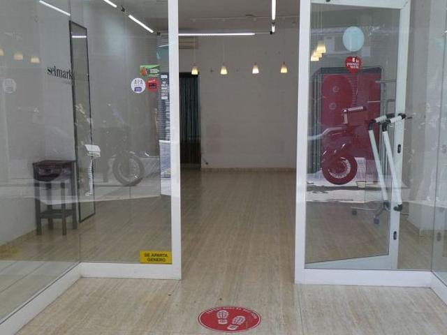 Local Comercial en alquiler en Centre, Barcelonès