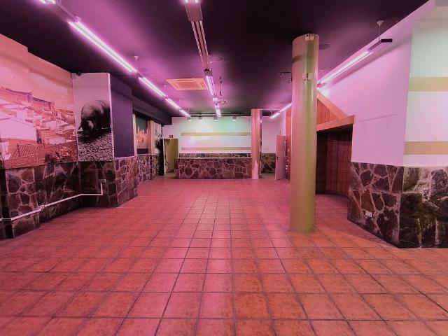 Local Comercial en alquiler en Sant Boi De Llobregat, Barri Centre