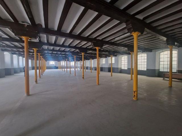 Local Comercial en alquiler en Cornellà De Llobregat, Riera