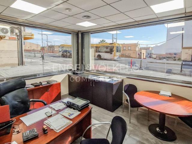 Local Comercial en alquiler en Barceloneta, Baix Llobregat