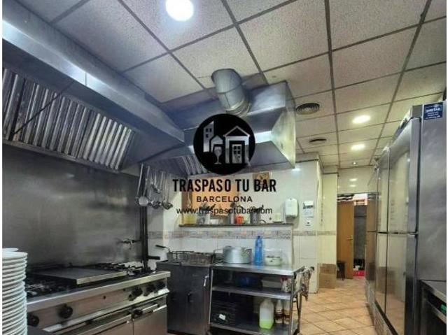 Local Comercial en alquiler en Castelldefels, el Castell - Poble Vell