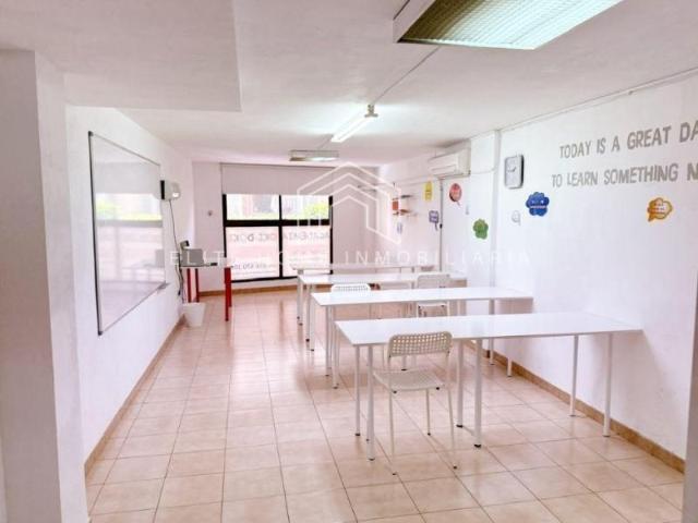 Local Comercial en alquiler en Castellón De La Plana, Grup Sant Vicent Ferrer