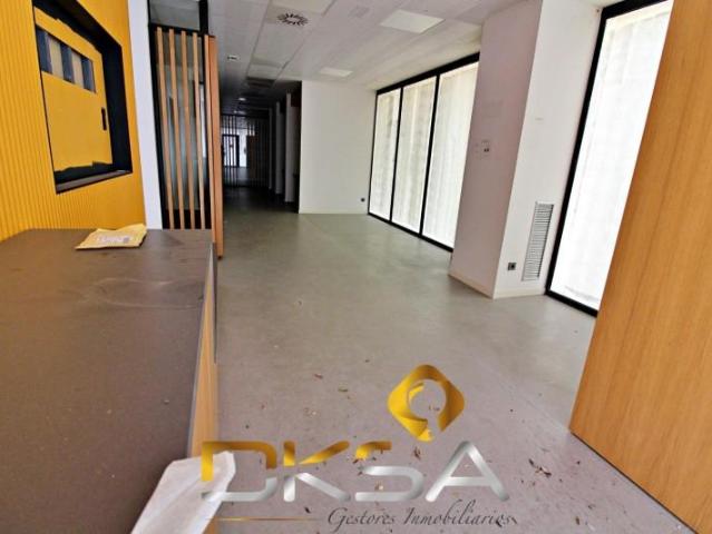 Local Comercial en alquiler en Castellón De La Plana, Grup Sant Vicent Ferrer