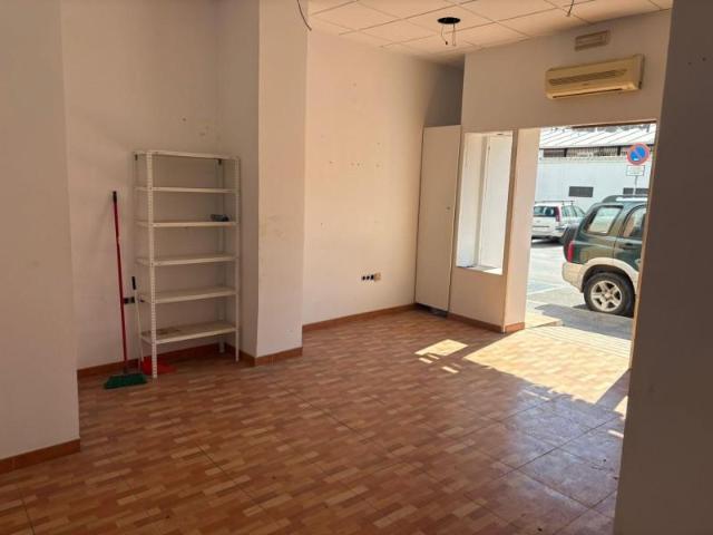 Local Comercial en alquiler en Castilleja De La Cuesta, Andalucía