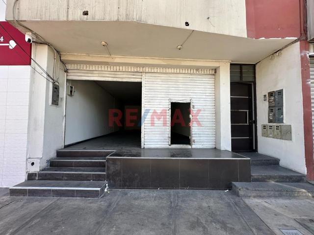 Local Comercial alquiler en Urbanización Colegio de Ingenieros, Cerro Colorado