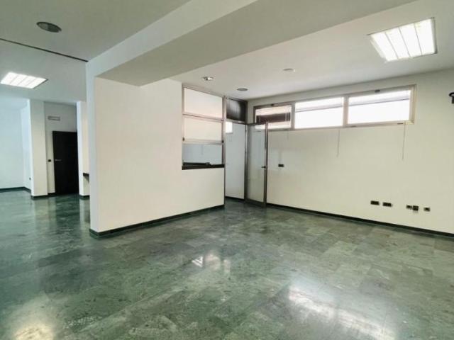 Local Comercial en alquiler en Coria Del Río